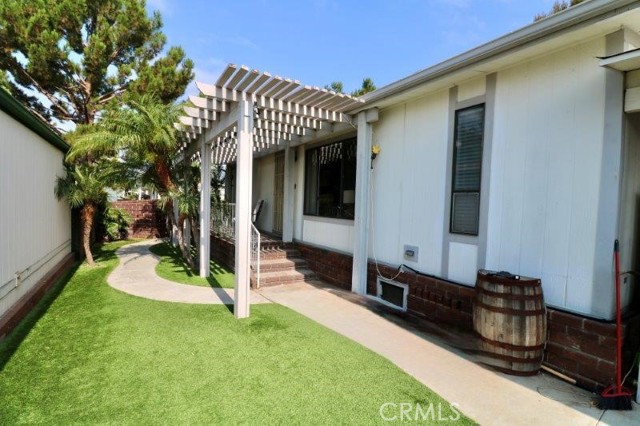 746 Village Lake Mall, Brea CA: https://media.crmls.org/medias/3758db10-8567-43dc-8ca8-1c6992d04bd9.jpg
