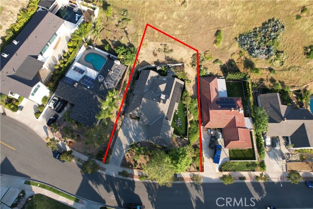 Detail Gallery Image 9 of 34 For 924 Irving Dr, Burbank,  CA 91504 - 4 Beds | 3 Baths