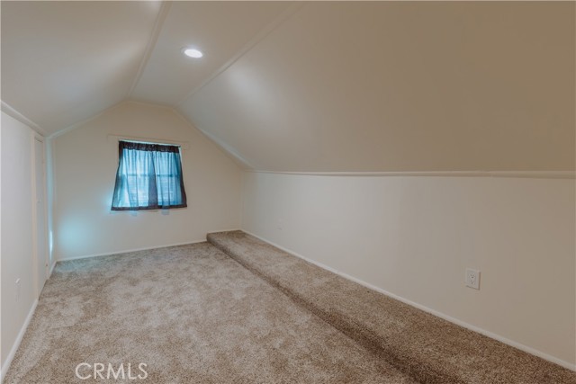 Detail Gallery Image 10 of 18 For 42520 Sonoma Dr, Big Bear Lake,  CA 92315 - 4 Beds | 2 Baths