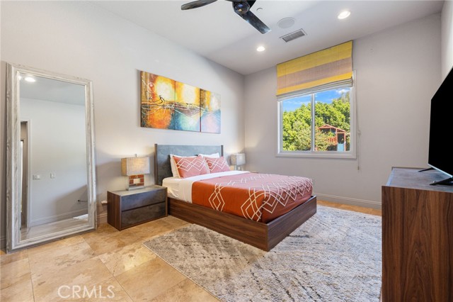 2600 E Vincentia, Palm Springs, CA 92262