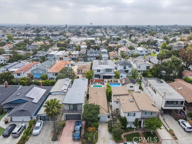 616 Poinsettia Avenue, Manhattan Beach, California 90266, 3 Bedrooms Bedrooms, ,2 BathroomsBathrooms,Residential,Sold,Poinsettia,SB23079653