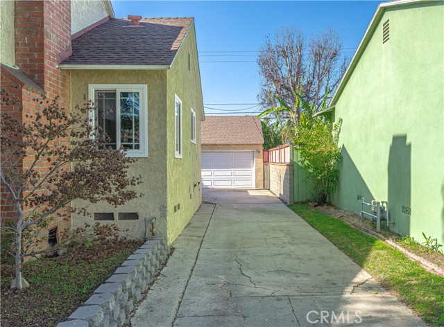 Image 3 of 32 For 5931 Pimenta