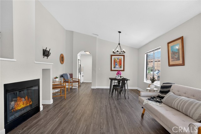 Detail Gallery Image 3 of 34 For 2316 Amber Grain, Paso Robles,  CA 93446 - 4 Beds | 2 Baths