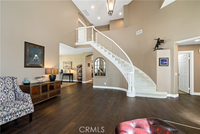 Detail Gallery Image 7 of 49 For 41574 Laurel Valley Cir, Temecula,  CA 92591 - 5 Beds | 4 Baths