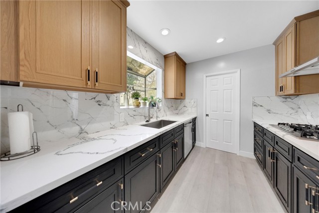 Detail Gallery Image 13 of 30 For 537 28th, Venice,  CA 90291 - 3 Beds | 2 Baths