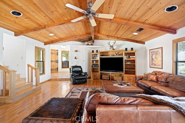 Detail Gallery Image 16 of 71 For 39330 W Hwy 198, Coalinga,  CA 93210 - 4 Beds | 3 Baths