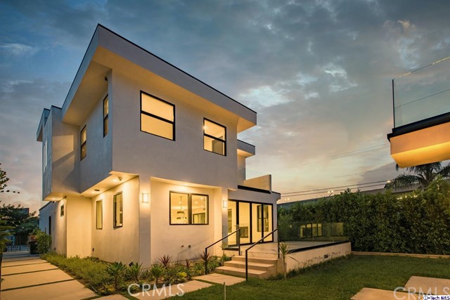 4 Bed Home for Sale in Los Angeles, California