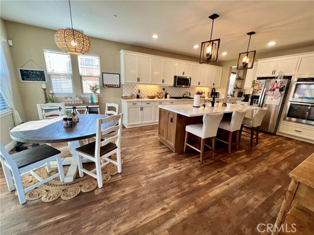 Detail Gallery Image 13 of 41 For 32526 Presidio Hills, Winchester,  CA 92596 - 5 Beds | 3 Baths