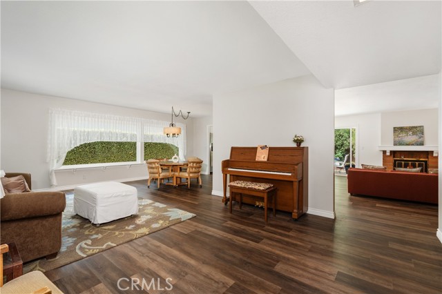 2269 Parker Court photo 4