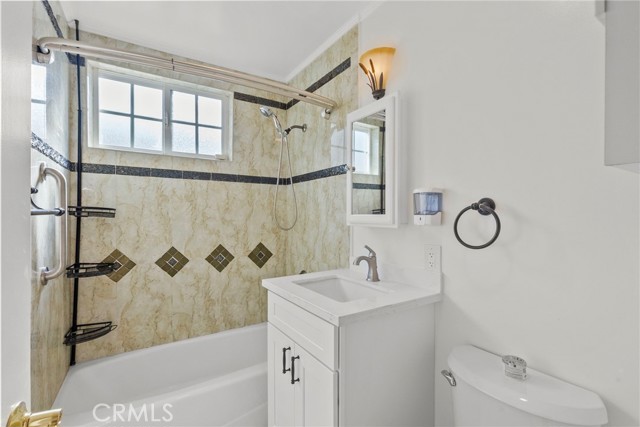 Detail Gallery Image 15 of 22 For 18621 Bryant, Northridge,  CA 91324 - 2 Beds | 1 Baths