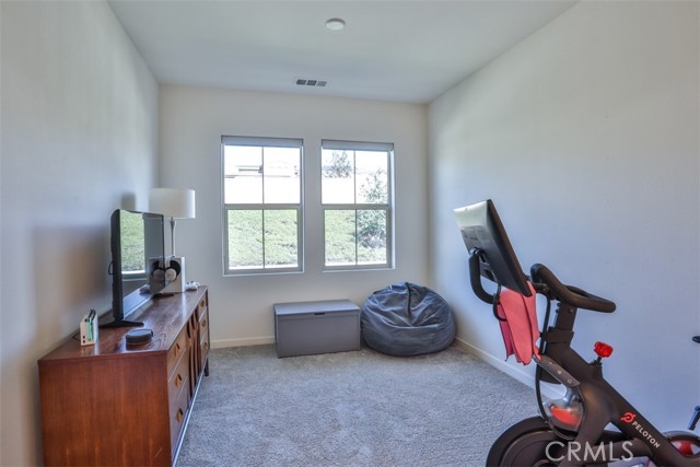 Detail Gallery Image 16 of 54 For 608 White Oaks, Lake Forest,  CA 92610 - 2 Beds | 2/1 Baths