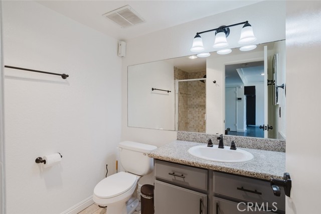 645 Balboa Avenue, 1C photo 32