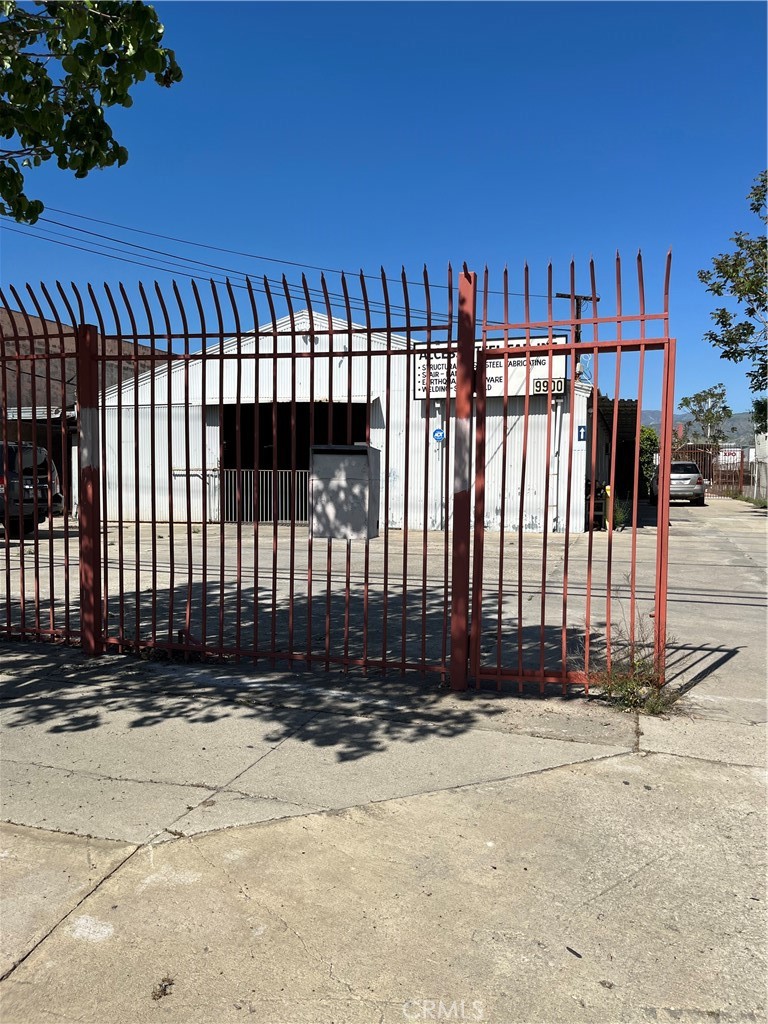 9900 San Fernando Road, Pacoima, CA 91331