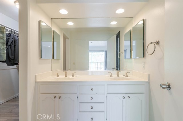 310 Susan Court, Palmdale CA: https://media.crmls.org/medias/3763a373-cda2-4761-aaea-48b8f693d37f.jpg