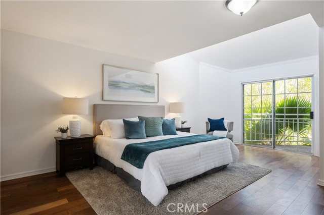 2006 Aviation Way, Redondo Beach CA: https://media.crmls.org/medias/376459be-8924-4394-9ffd-a9b8ac849db8.jpg