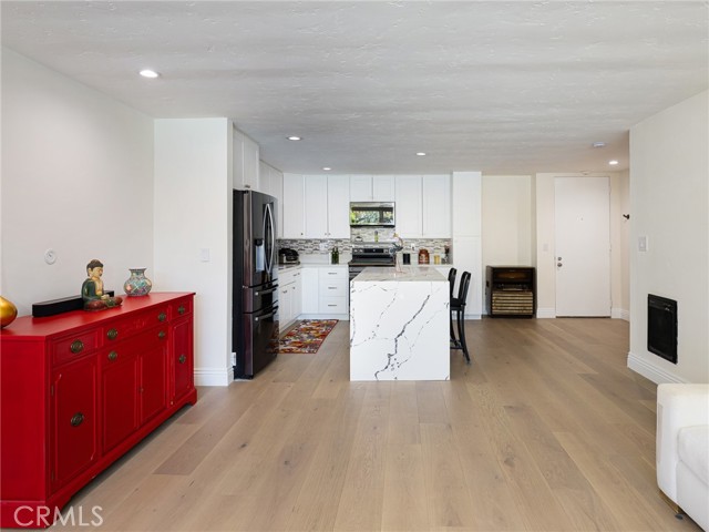 6526 Ocean Crest Drive, Rancho Palos Verdes CA: https://media.crmls.org/medias/37648bb3-50b5-4a87-b063-b0f8c55efa26.jpg