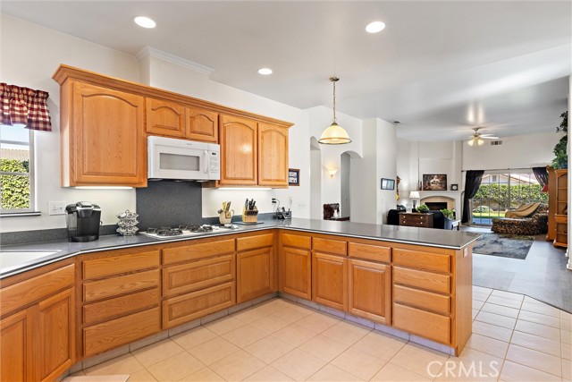 Detail Gallery Image 16 of 46 For 959 Vista Verde, Nipomo,  CA 93444 - 4 Beds | 3 Baths