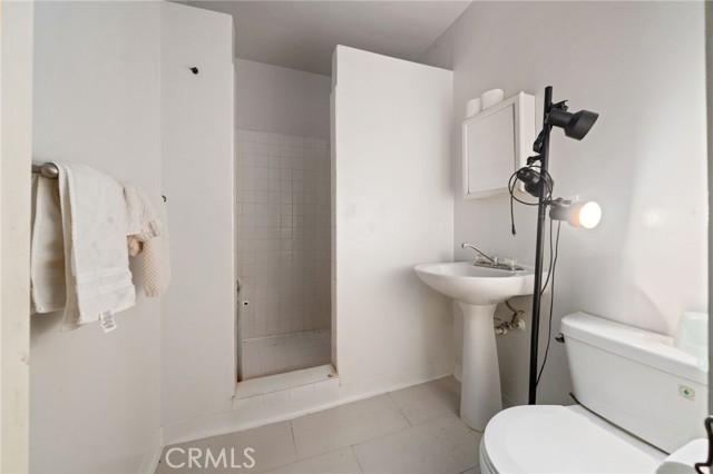1412 S Victoria Avenue, Los Angeles CA: https://media.crmls.org/medias/37653c8a-bfc0-44f2-ab87-a58cdf4e84c8.jpg