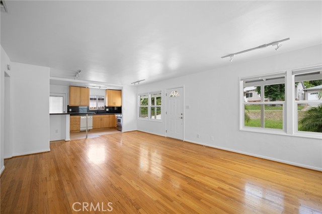 Detail Gallery Image 7 of 25 For 2816 El Caminito, La Crescenta,  CA 91214 - 2 Beds | 1 Baths