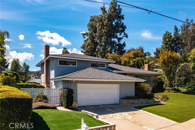 Detail Gallery Image 3 of 53 For 4420 Conchita, Tarzana,  CA 91356 - 4 Beds | 3 Baths