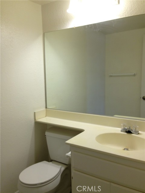 Detail Gallery Image 13 of 24 For 10482 Sagecrest Dr, Moreno Valley,  CA 92557 - 4 Beds | 2/1 Baths