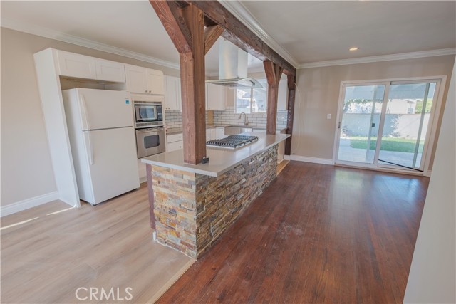 12019 Busiris Ave, Norwalk CA: https://media.crmls.org/medias/37666b4f-2a53-4373-a561-d688ce0d4985.jpg