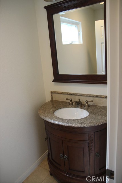Detail Gallery Image 25 of 28 For 21621 Heather Lee Ln, Chatsworth,  CA 91311 - 1 Beds | 1/1 Baths