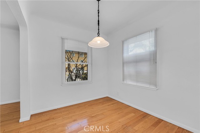 6350 Costello Avenue, Valley Glen CA: https://media.crmls.org/medias/376687c3-688f-41b8-9b2d-bfd814e1fa25.jpg