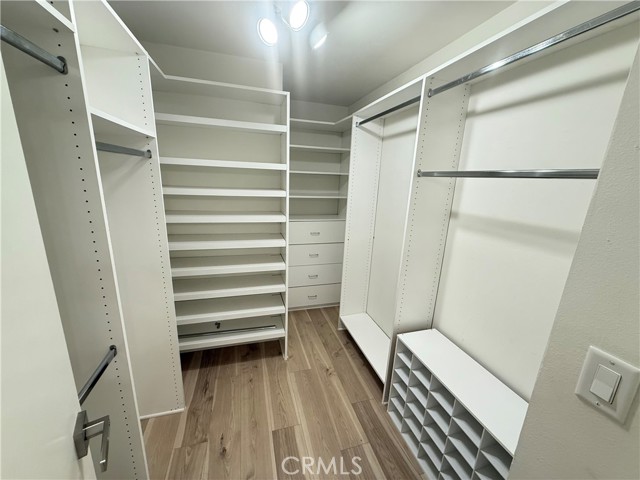 1310 E Ocean Boulevard, Long Beach CA: https://media.crmls.org/medias/3766d90a-1f0a-4a68-af24-16b3a7db26cb.jpg