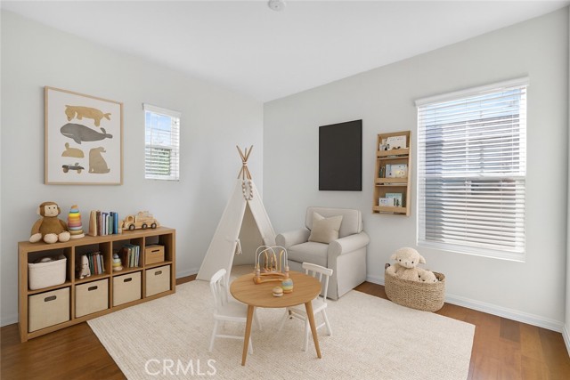 Detail Gallery Image 21 of 40 For 26812 Peppertree Dr, Valencia,  CA 91381 - 5 Beds | 3 Baths