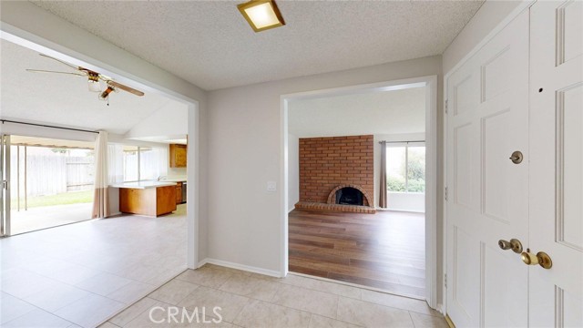 Detail Gallery Image 13 of 48 For 3415 Valencia Hill, Riverside,  CA 92507 - 3 Beds | 2 Baths