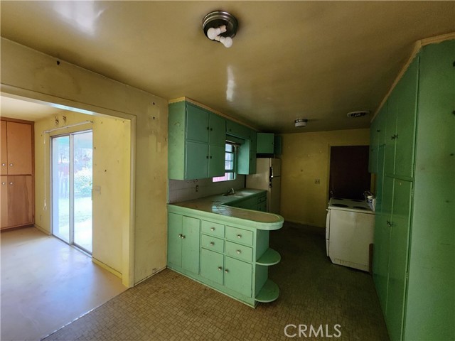 Detail Gallery Image 3 of 11 For 65 E Chapman St, Orland,  CA 95963 - 2 Beds | 1 Baths