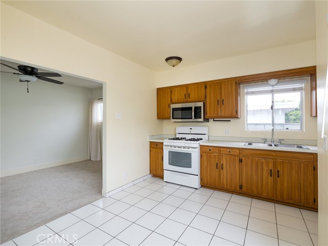 Detail Gallery Image 15 of 33 For 1179 W 15th St, San Pedro,  CA 90731 - 2 Beds | 1 Baths