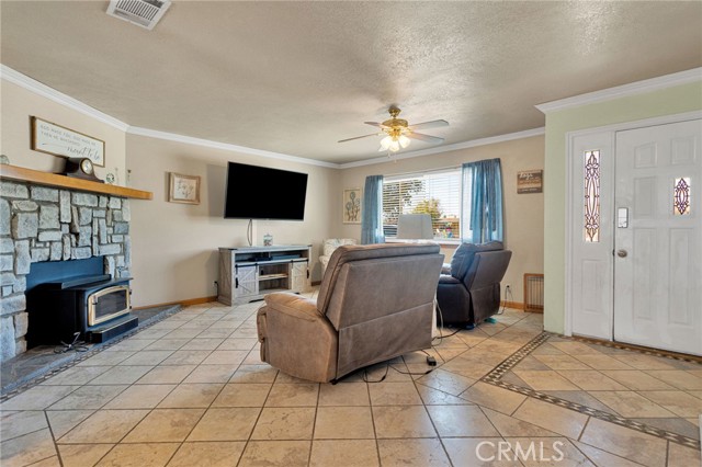 Detail Gallery Image 6 of 37 For 21909 Cherokee Ave, Apple Valley,  CA 92307 - 3 Beds | 2 Baths