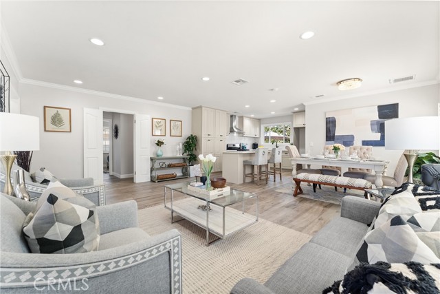 6557 E Walkerton Street, Long Beach CA: https://media.crmls.org/medias/376c91c0-5331-45ba-aa61-3787dab438ae.jpg