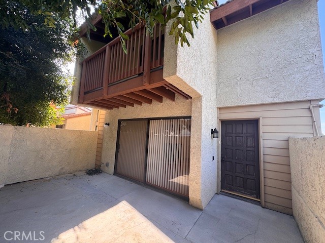 21551 Burbank Boulevard, Woodland Hills CA: https://media.crmls.org/medias/376caa8e-a85d-4f1d-81ec-845772d017e4.jpg
