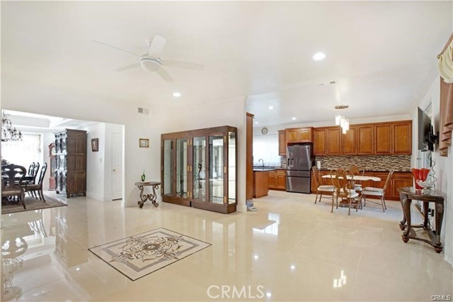 Detail Gallery Image 24 of 55 For 22329 Plummer St, Chatsworth,  CA 91311 - 4 Beds | 5 Baths