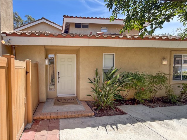 Detail Gallery Image 2 of 45 For 1817 Borrego Dr, West Covina,  CA 91791 - 4 Beds | 3 Baths