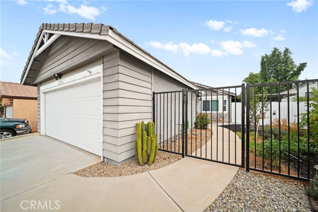 Image 4 of 43 For 27780 Hillpointe Drive
