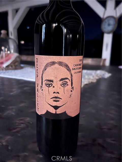 10161 Foothill Boulevard, Sylmar CA: https://media.crmls.org/medias/376d8ff8-8070-43df-92f6-acdbb6697638.jpg