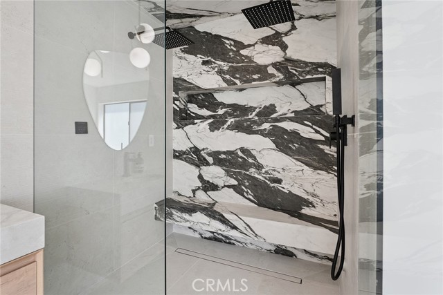 Detail Gallery Image 42 of 65 For 22268 Avenue San Luis, Woodland Hills,  CA 91364 - 5 Beds | 5/1 Baths