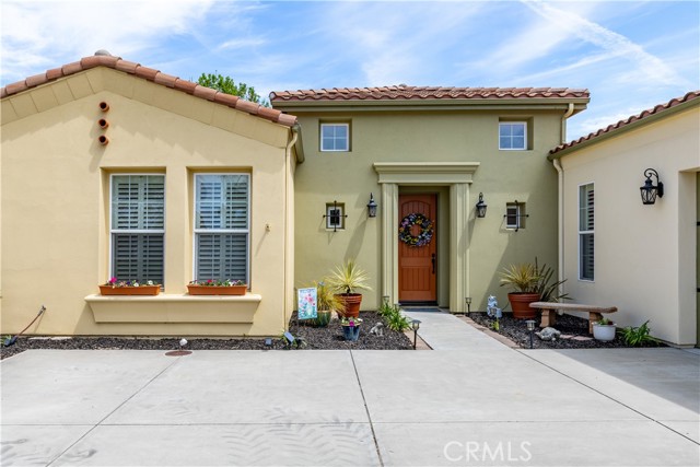 Detail Gallery Image 6 of 65 For 941 Vista Cerro Dr, Paso Robles,  CA 93446 - 4 Beds | 2/1 Baths