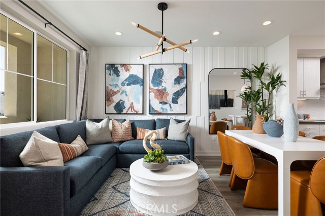 Detail Gallery Image 1 of 4 For 107 N First Ave, Upland,  CA 91786 - 3 Beds | 3 Baths