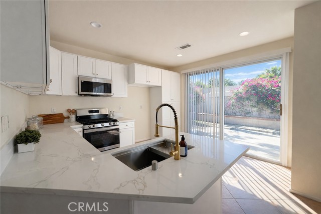 Detail Gallery Image 7 of 32 For 5661 Sagebrush, Chino Hills,  CA 91709 - 5 Beds | 3 Baths