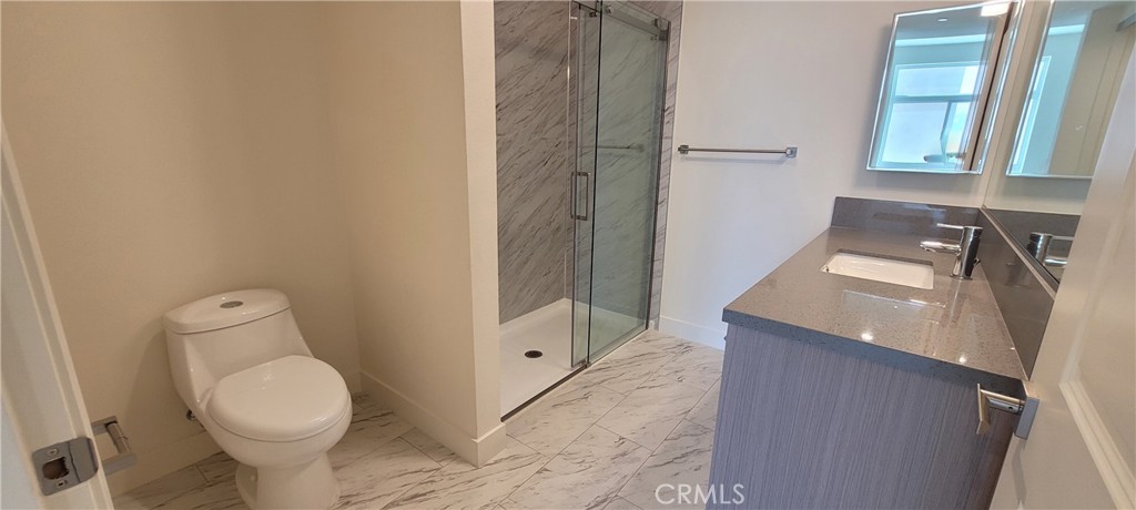 https://media.crmls.org/medias/376f1a50-1b57-4102-ba4e-06ca4b9d4e68.jpg?preset=X-Large