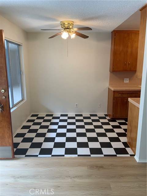 120 Alamitos Avenue, Long Beach CA: https://media.crmls.org/medias/376f5a0e-875a-45f3-8773-e608a0c4ce35.jpg