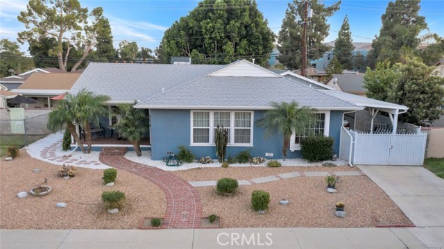 16908 Los Alimos Street, Granada Hills CA: https://media.crmls.org/medias/37700086-fadd-4570-b565-d43b2f42d887.jpg