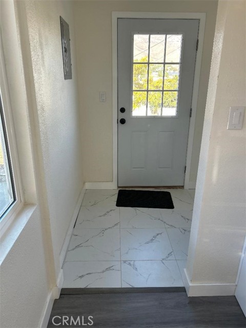 Detail Gallery Image 15 of 17 For 3475 Skylane, Jurupa Valley,  CA 92509 - 3 Beds | 2 Baths