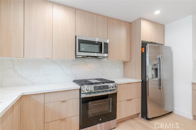 Detail Gallery Image 25 of 36 For 6219 Sylvia Ave, Tarzana,  CA 91335 - 3 Beds | 2 Baths