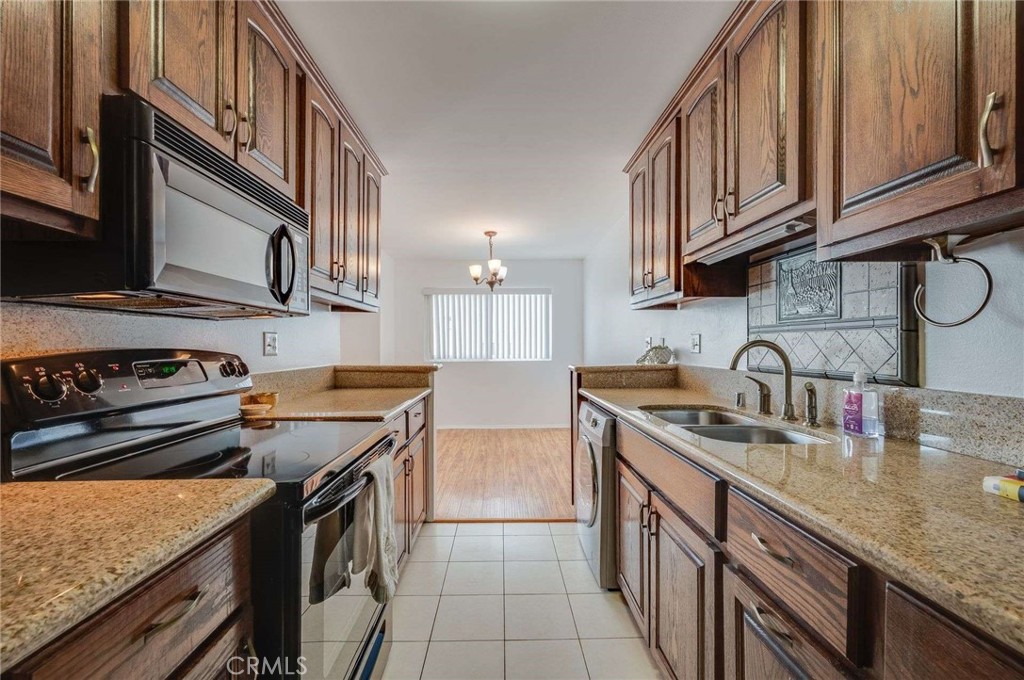5400 Newcastle Avenue #56